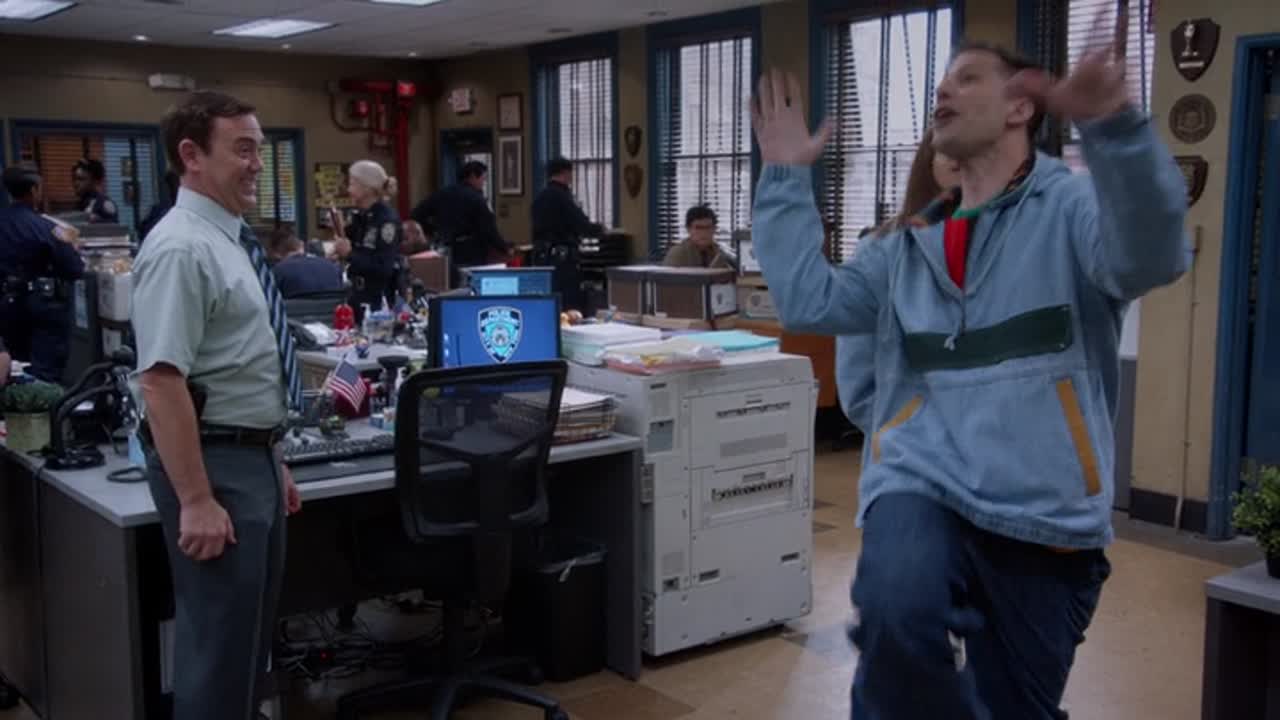 Brooklyn 99 - Nemszázas körzet 6. Évad 3. Epizód online sorozat