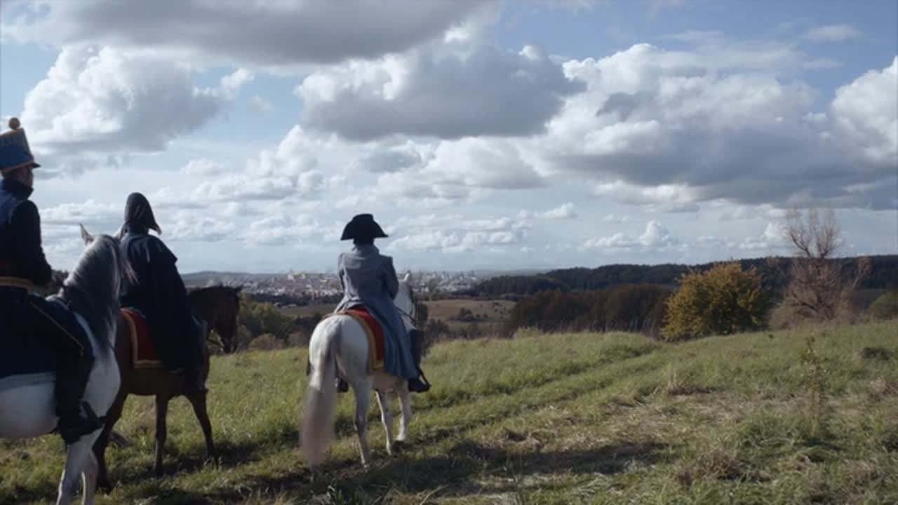 Háború és béke 1. Évad 6. Epizód online sorozat