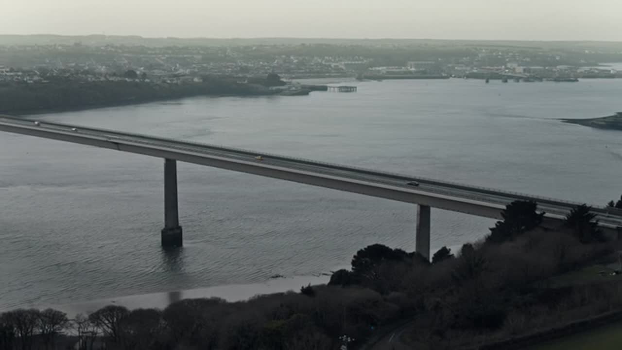 Pembrokeshire-i gyilkosságok 1. Évad 1. Epizód online sorozat