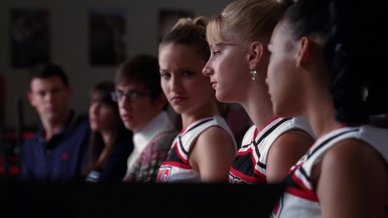 Glee-Sztárok leszünk! 2. Évad 2. Epizód online sorozat